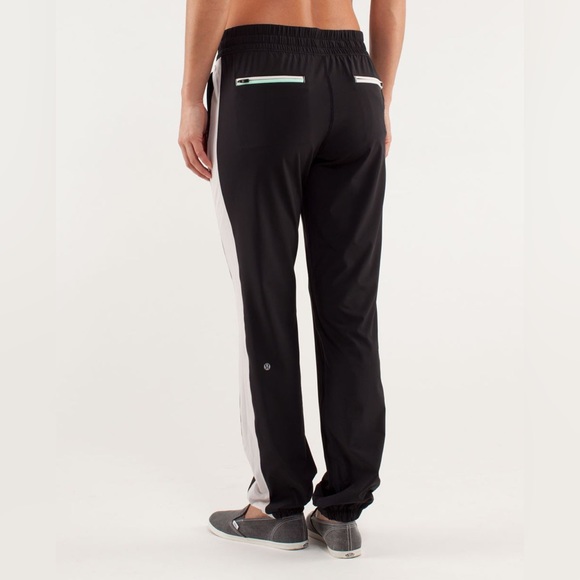 BNWOT Lululemon Work It Out Track Pant
Black / Dune / Fresh Teal. 
Size 8. - Picture 3 of 9